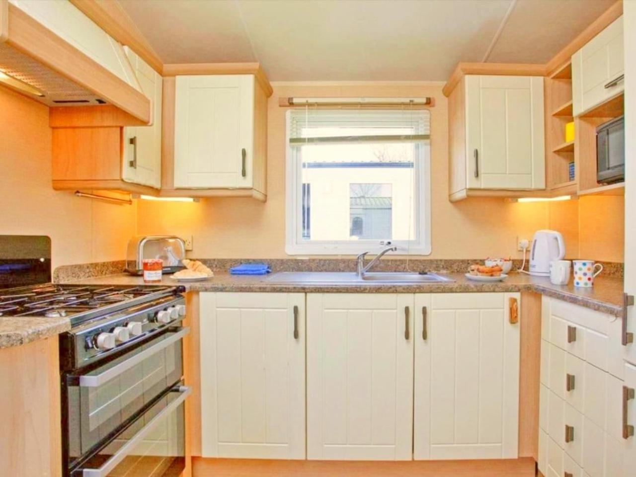 Hillside Caravan Dawlish Exterior photo